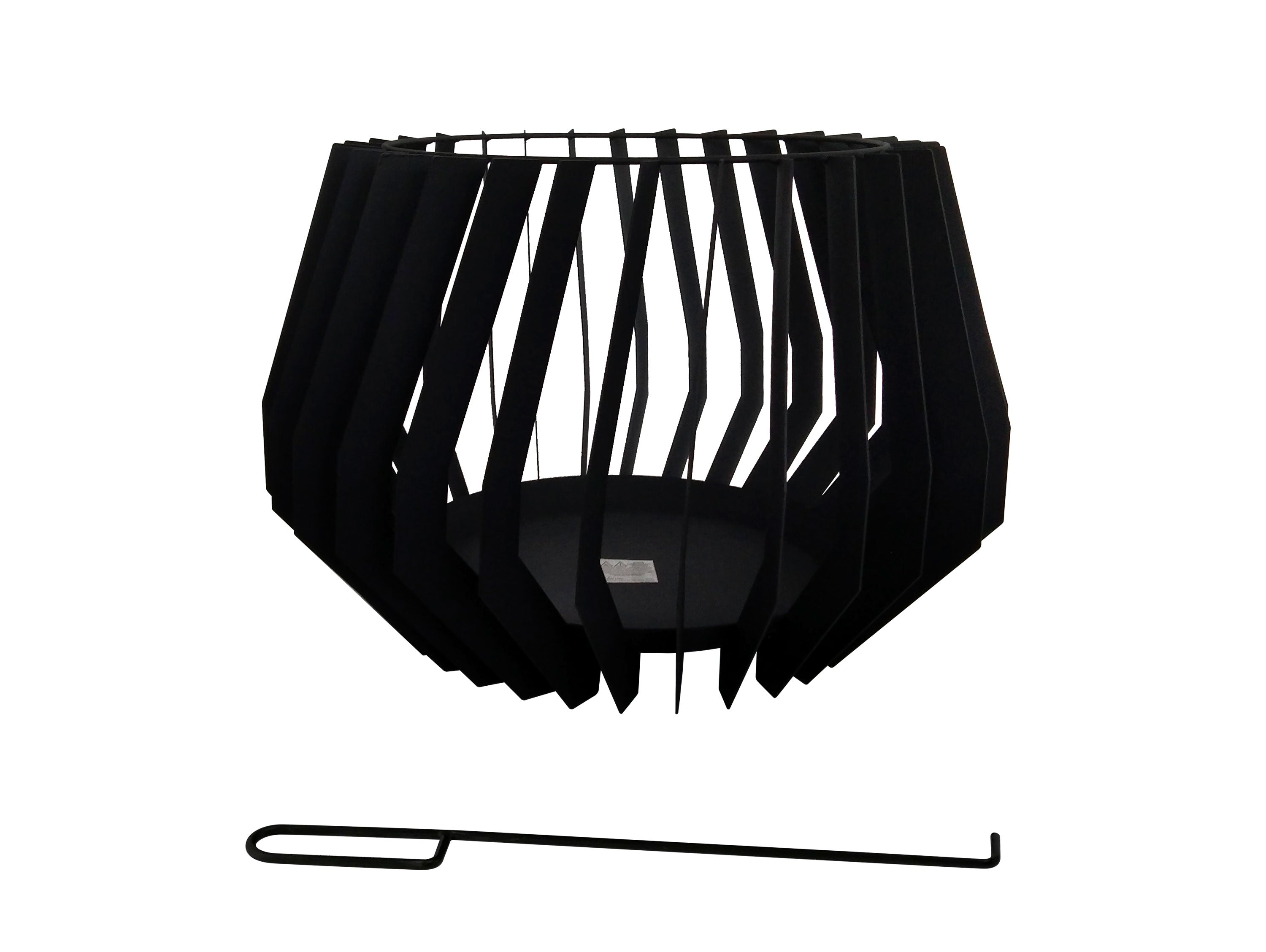 Brasero de jardin au design bohème en acier noir