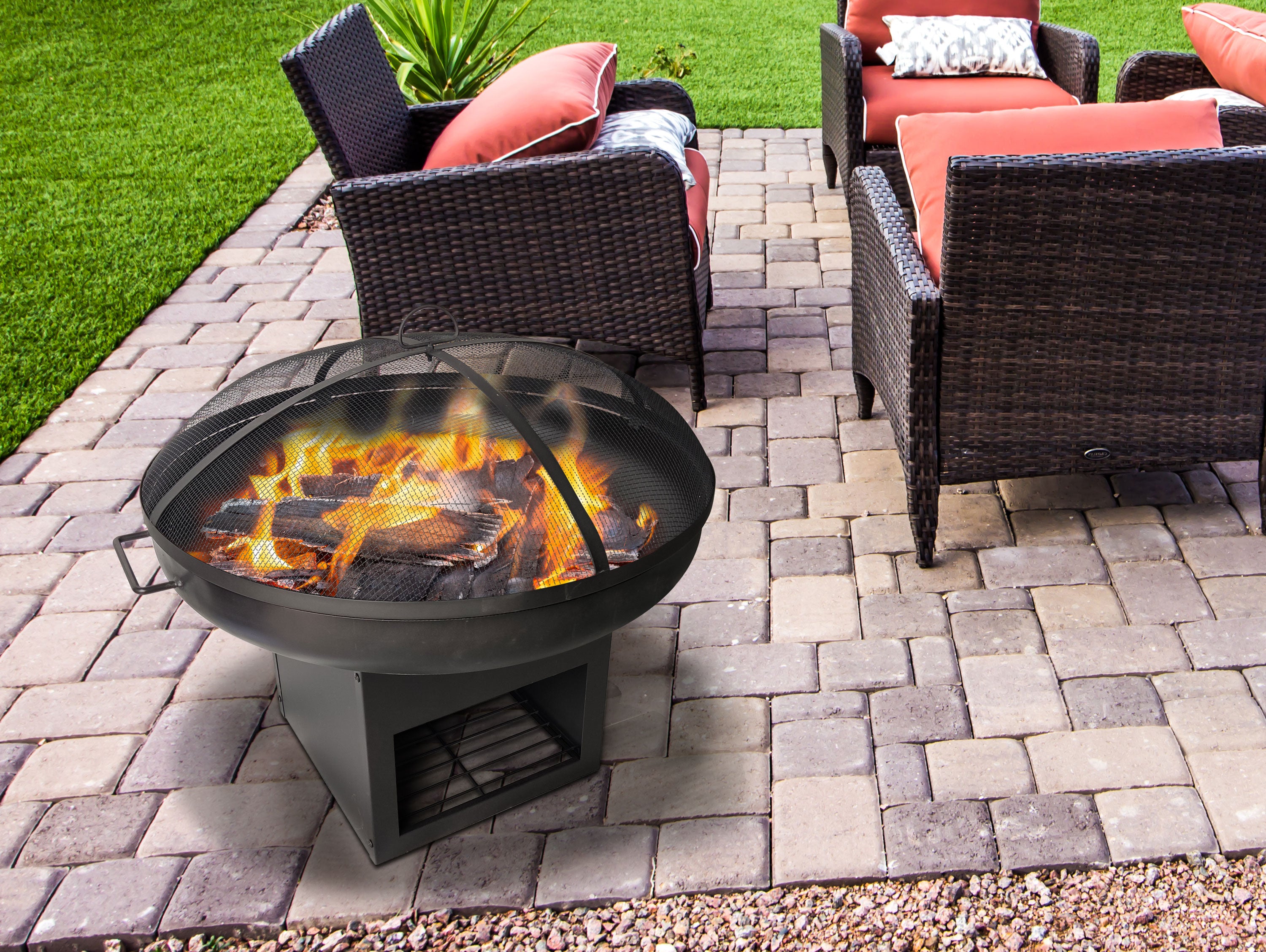 Brasero de jardin en acier avec couvercle et rangement