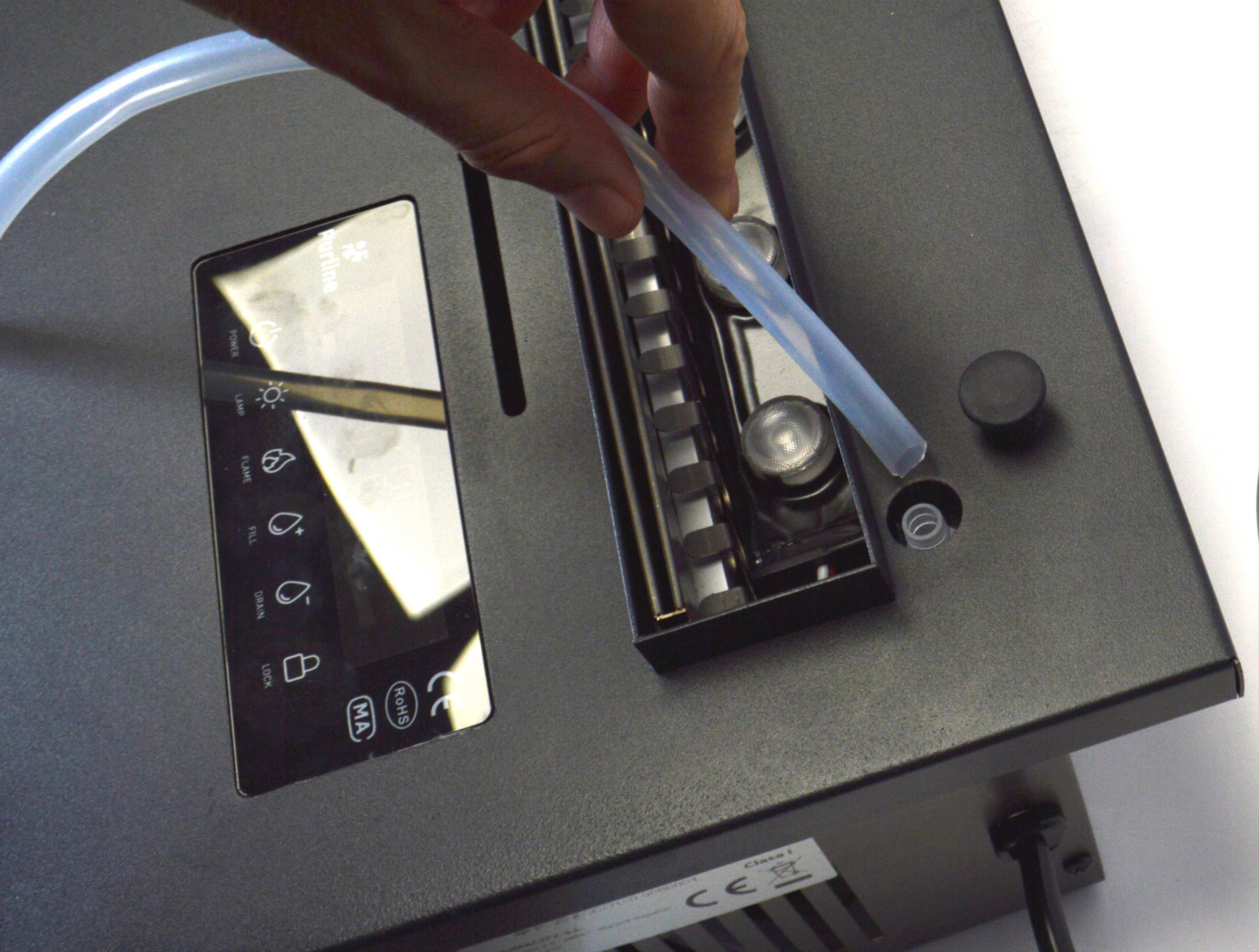 Cheminée décorative avec flammes artificielles en différentes couleurs